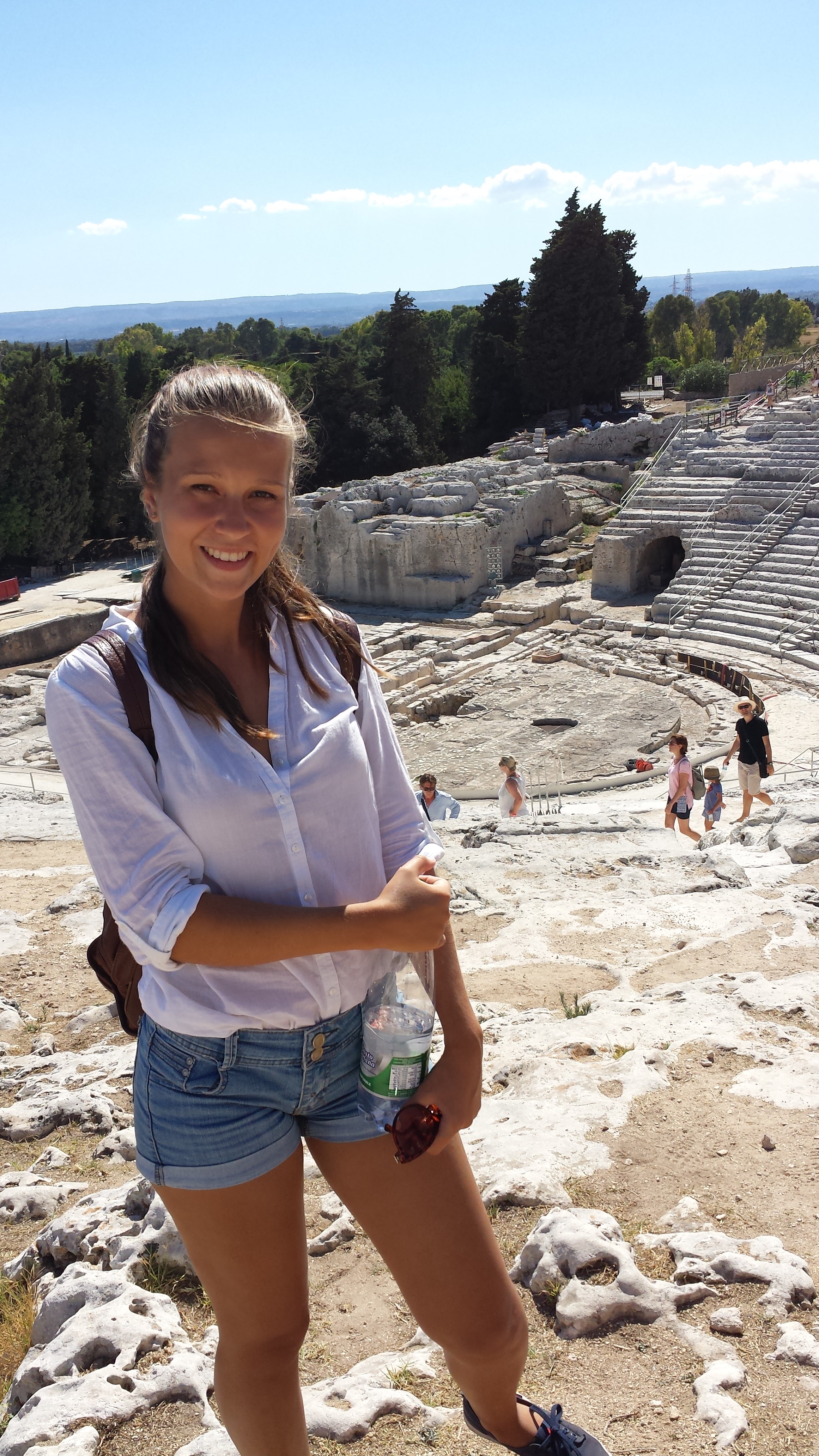 "V Sirasuse sme navštívili archeologický park (na obrázku grécke divadlo)."