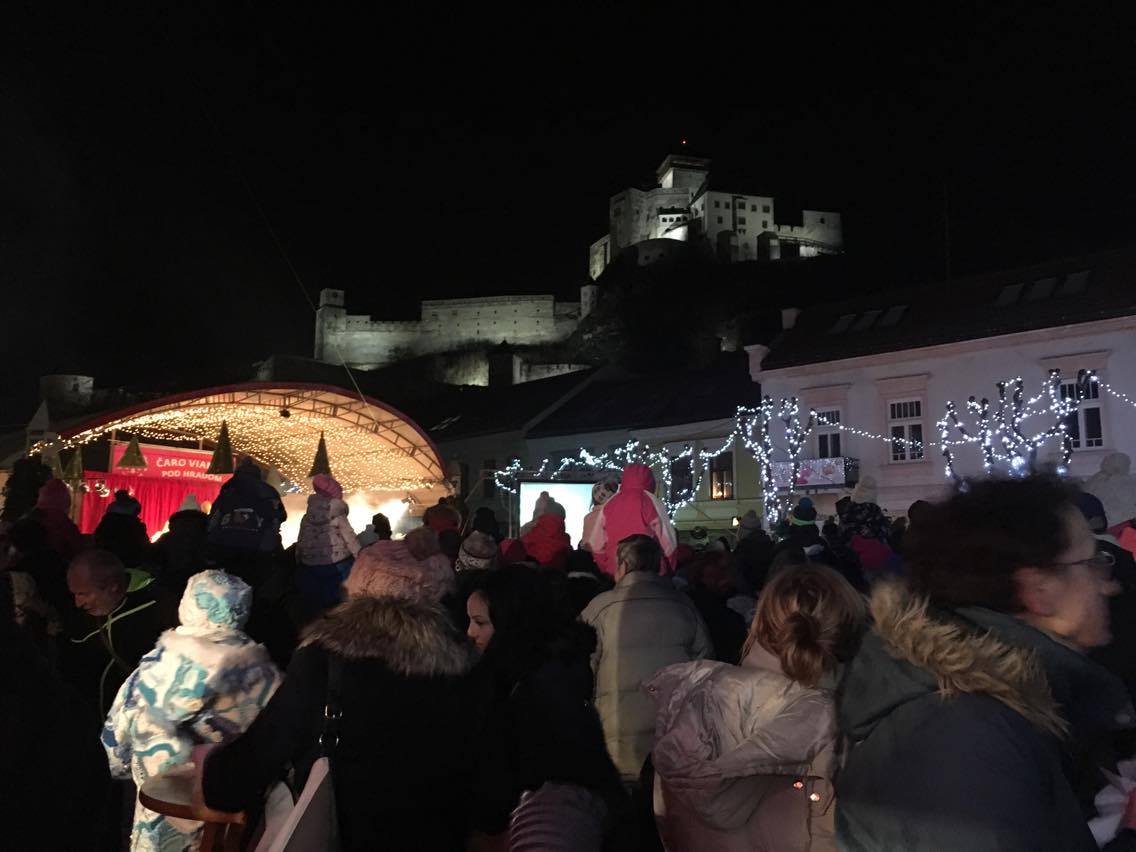 Vianočné trhy v Trenčíne. Zdroj: Romana Šebíková