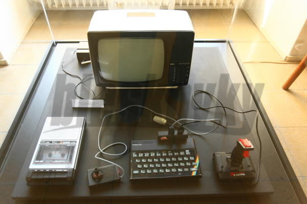 Filipov prvý počítač, legendárne ZX Spectrum.